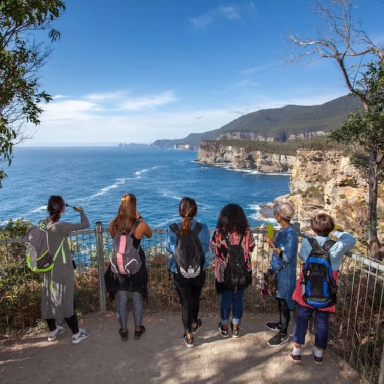 Coastline and Convicts: Port Arthur, Tasman Arch & Richmond Day Tour from Hobart