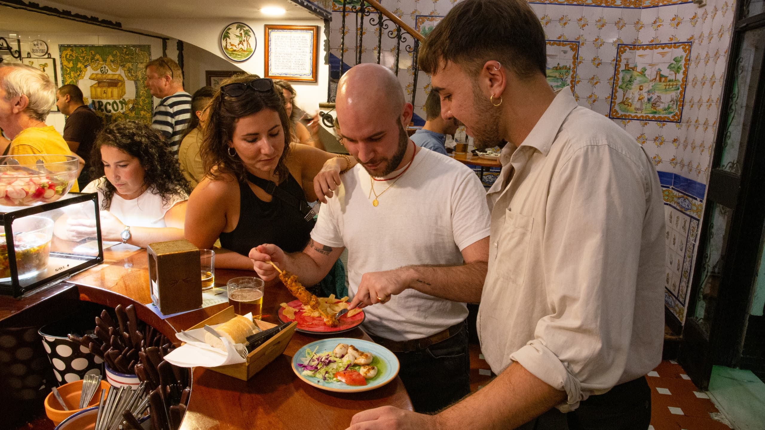 Tapas & Flamenco Tour with Sevilla Official Tours