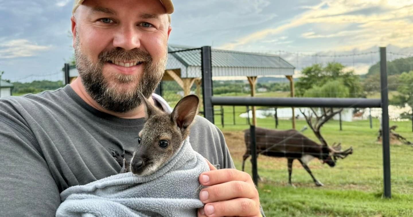 Wildlife Nature & Reindeer Ranch Baby Wallaby Encounter