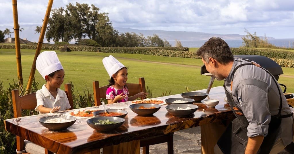 Family-Friendly Pizza Making Class in Lahaina, HI