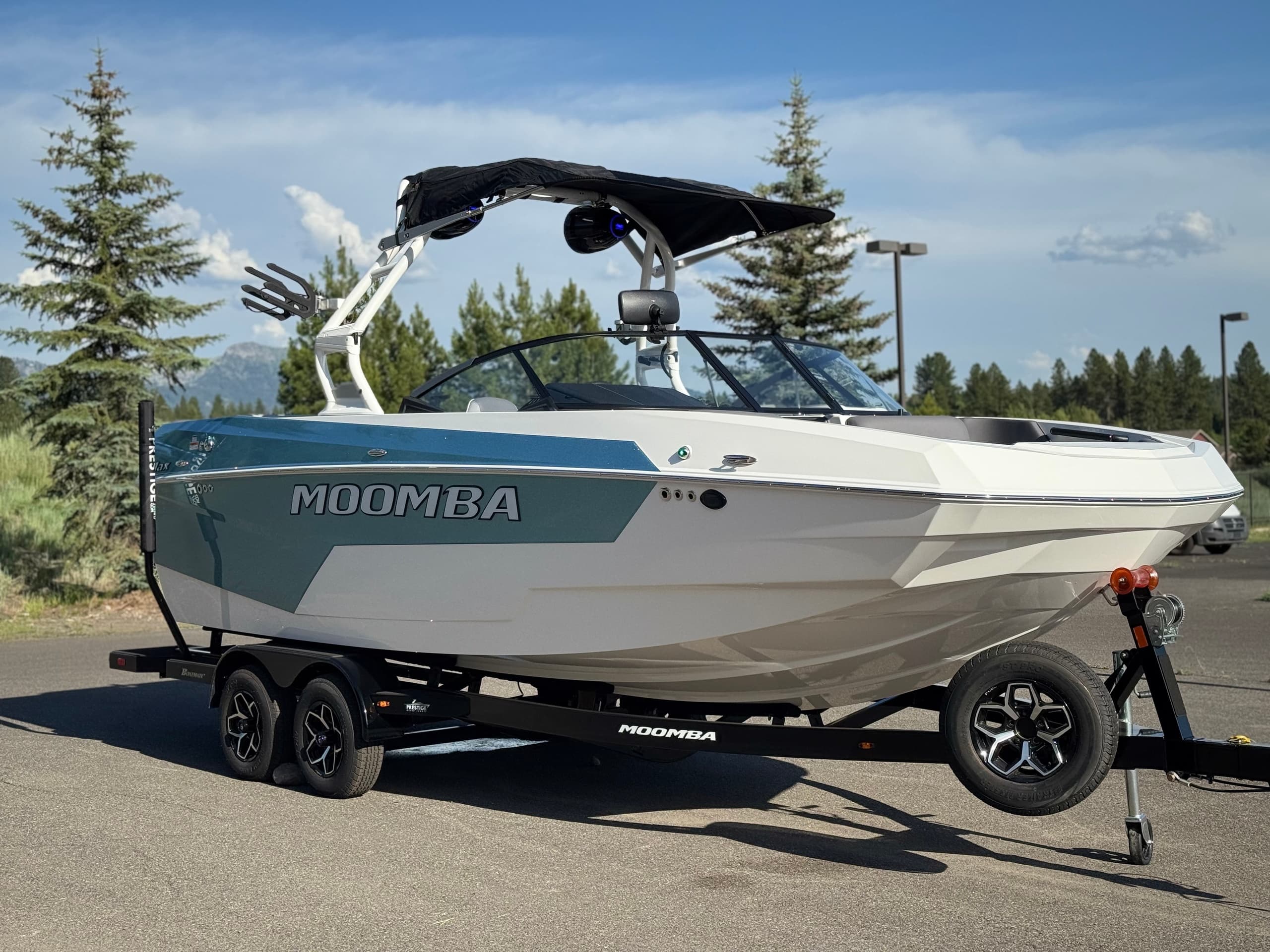 Wake & Surf Boat Rentals with Mountain Meadow Adventure Rentals