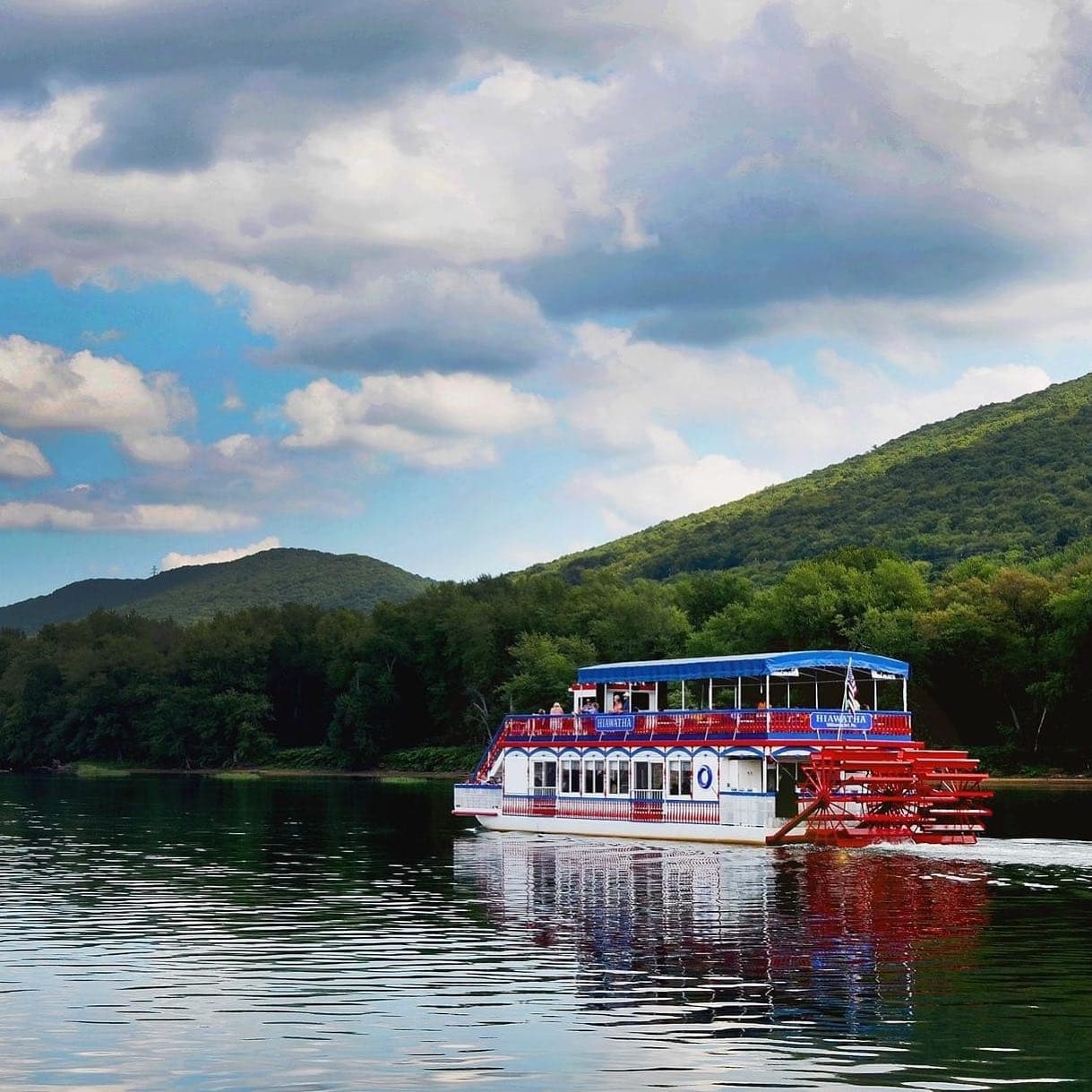 Brunch on the Hiawatha: Scenic River Cruise in Williamsport