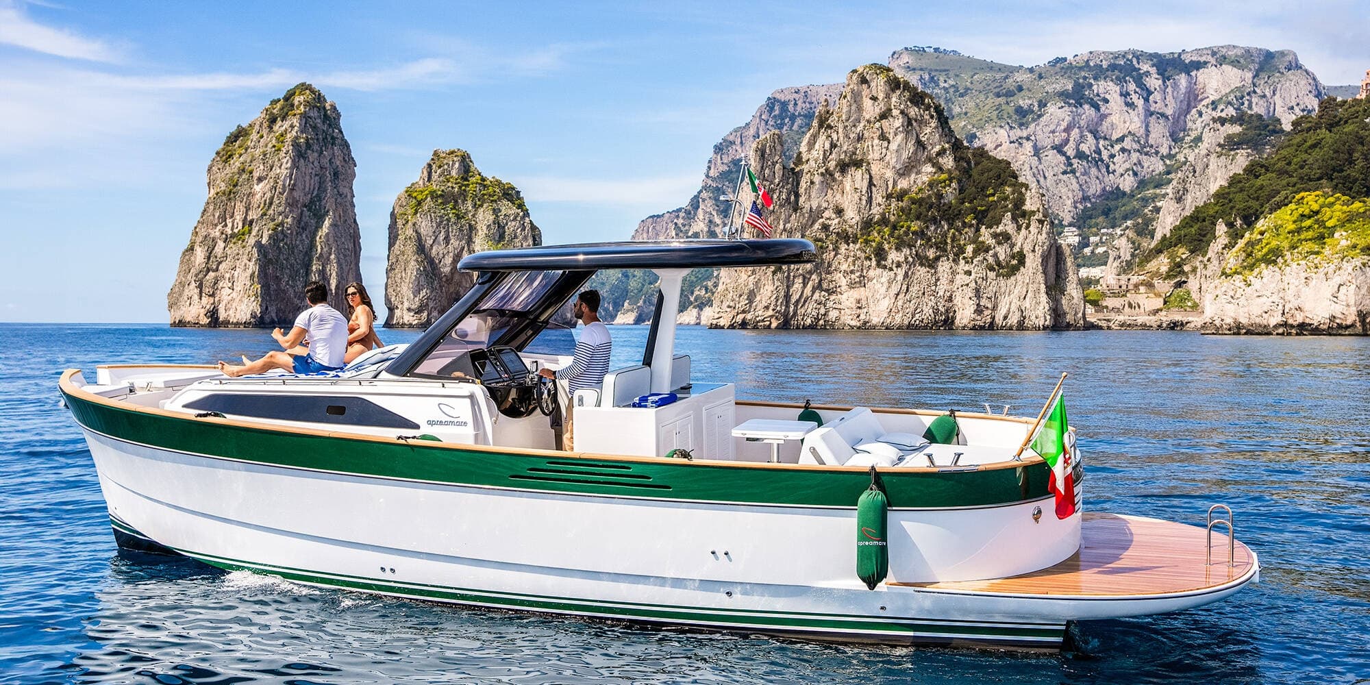 Scenic Coastal Boat Tours with Connectivity/APIary Demo