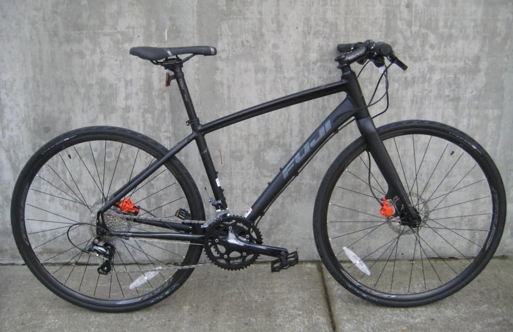 Hybrid Bike Rentals at Ray’s Rental in San Diego