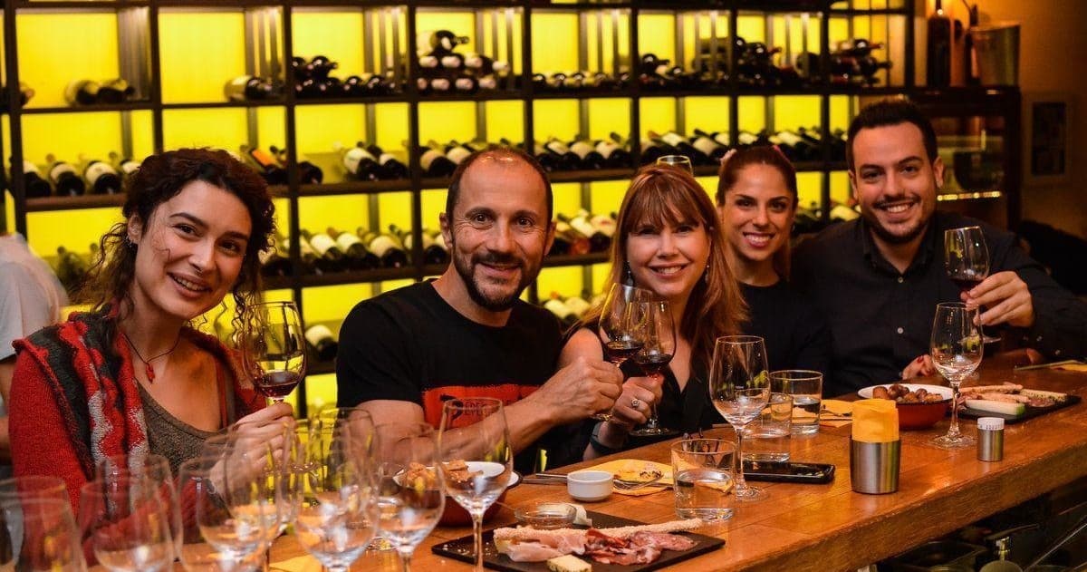 City Nightlife & Food Tour with Greeking.me in Athens