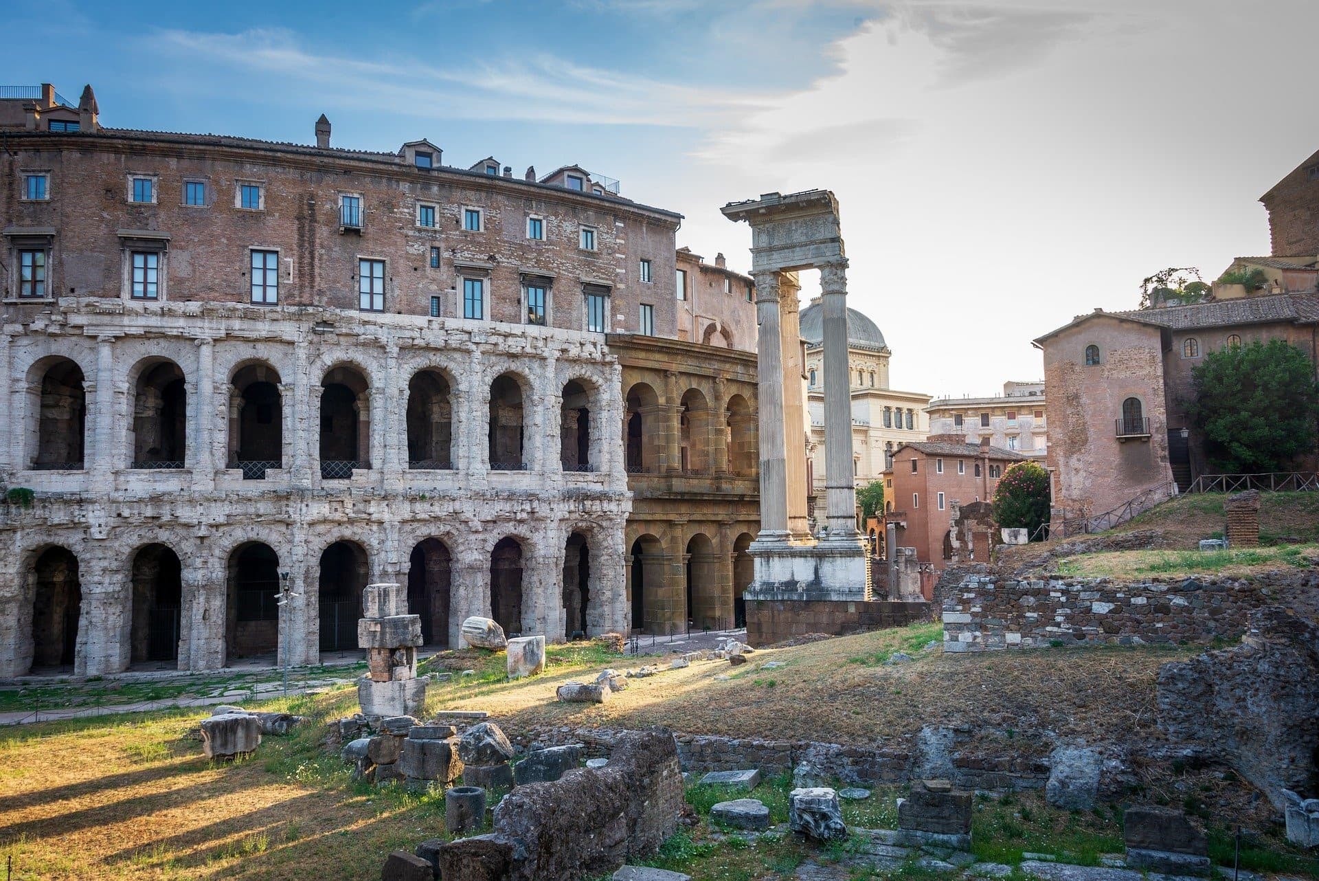 Panoramic Roman Forum ruins with traveler's perspective