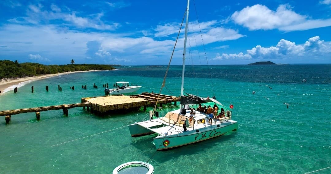 Oh Gee 4-Hour Catamaran Snorkel Cruise from Fajardo