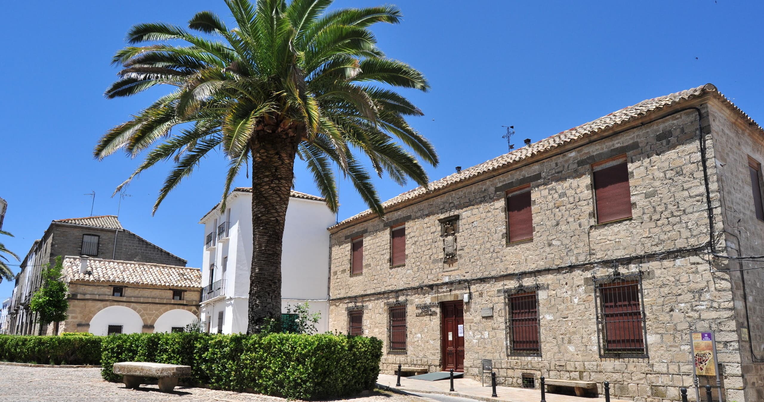 Historic Walking Tour with Bono Turistico in Sabiote