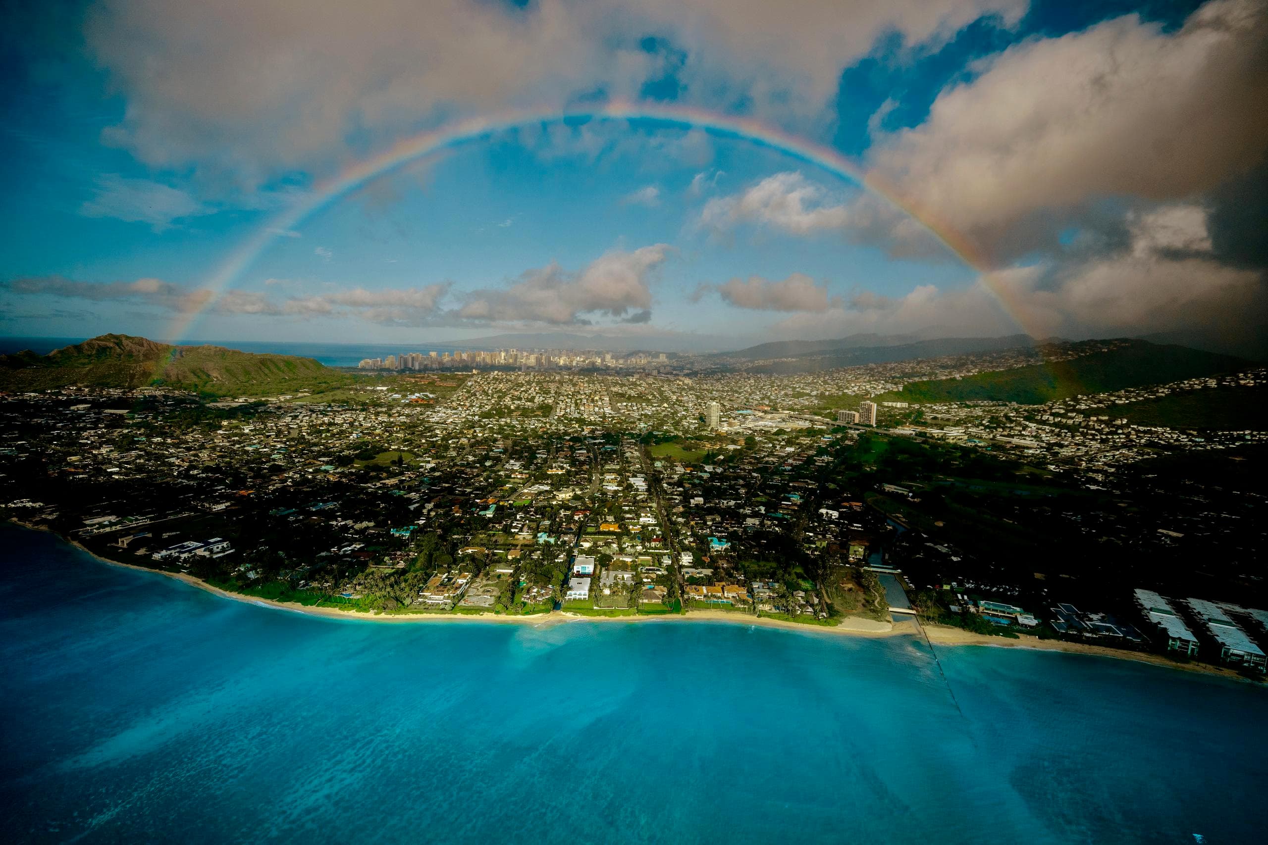 Private Oahu Helicopter Tour in Honolulu, Hawaii