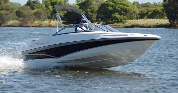 Jordan Lake Boat Rental: Campion Allante 8-Person Lake Day at Farrington Point