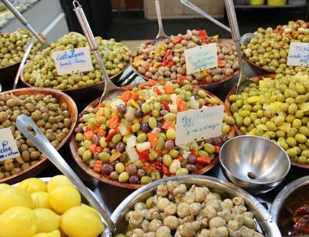 Cultural & Food Tour of Bordeaux with Saint Michel