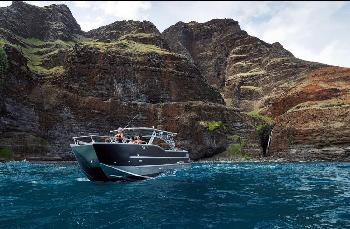 Na Pali Coast Catamaran Tour in Waimea, Hawaii