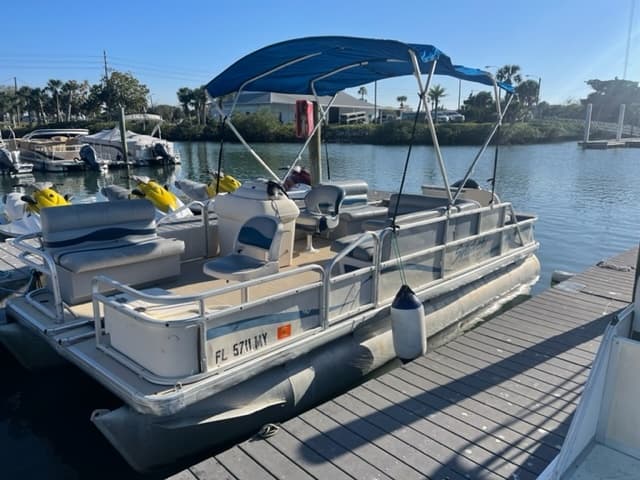 Water Activities with Sand Dollar Boat Rentals in New Smyrna Beach