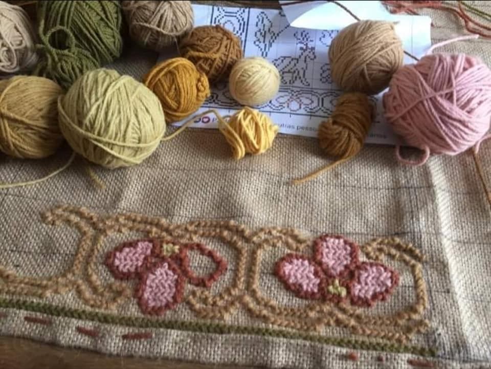 Unique Portugal Private Tour & Rug Workshop with Estrela d'Alva Tours