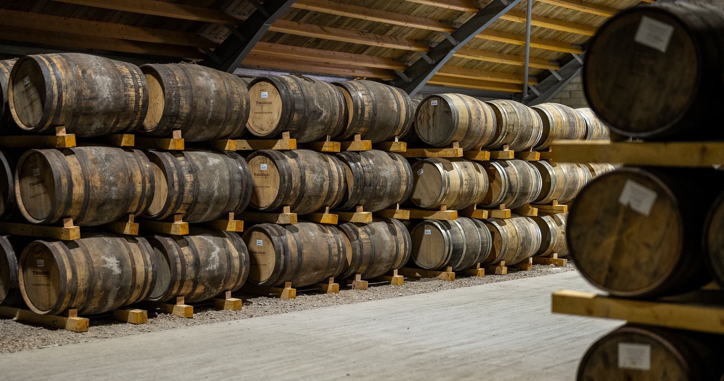 Explore Skye’s Torabhaig Distillery Warehouse Tour: Whisky, History & Incredible Flavors