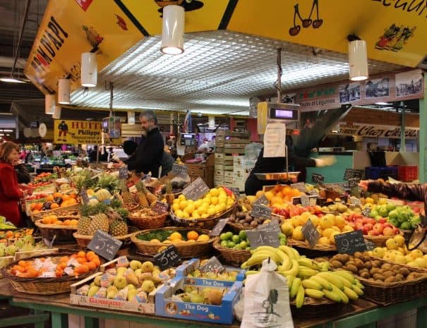 Bordeaux Farmers Market Tour by Bordeaux Walking Tours