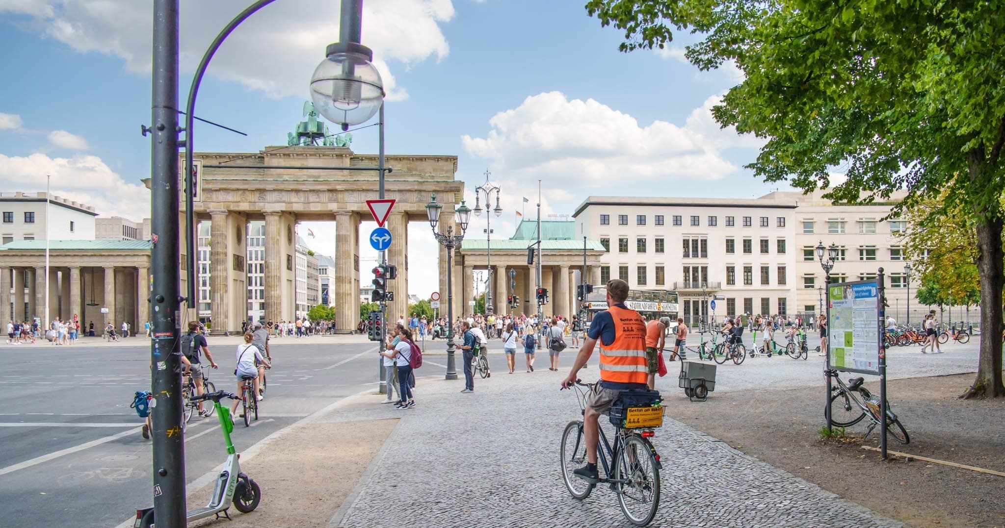 Berlin on Bike: Iconic City Sights Radtour