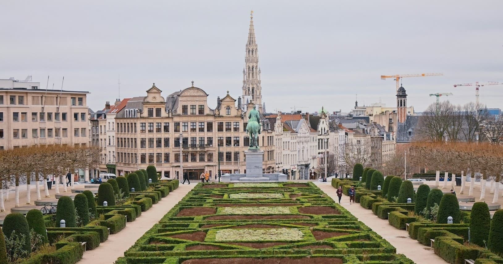 Dutch City Tours with Booktaxi24 in Brussels