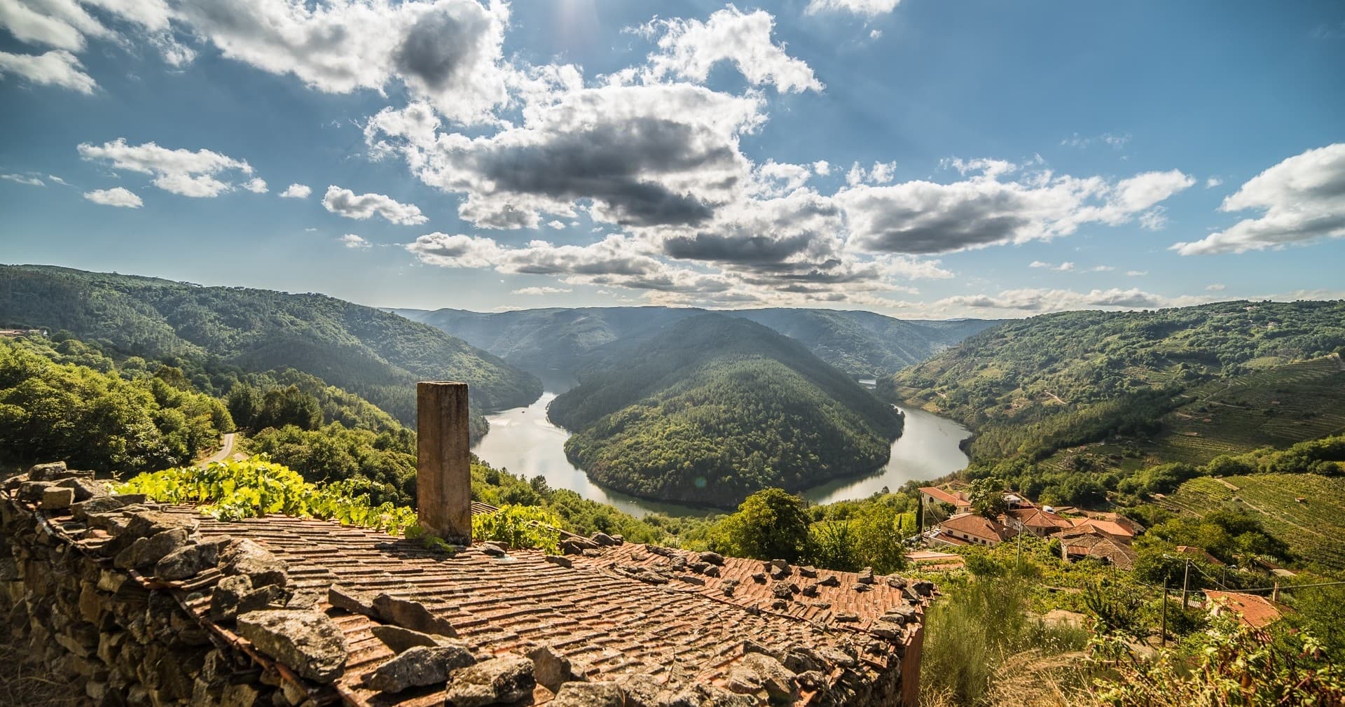 Family Wine Walk to O Cabo do Mundo: Ribeira Sacra’s Cliffside Vistas