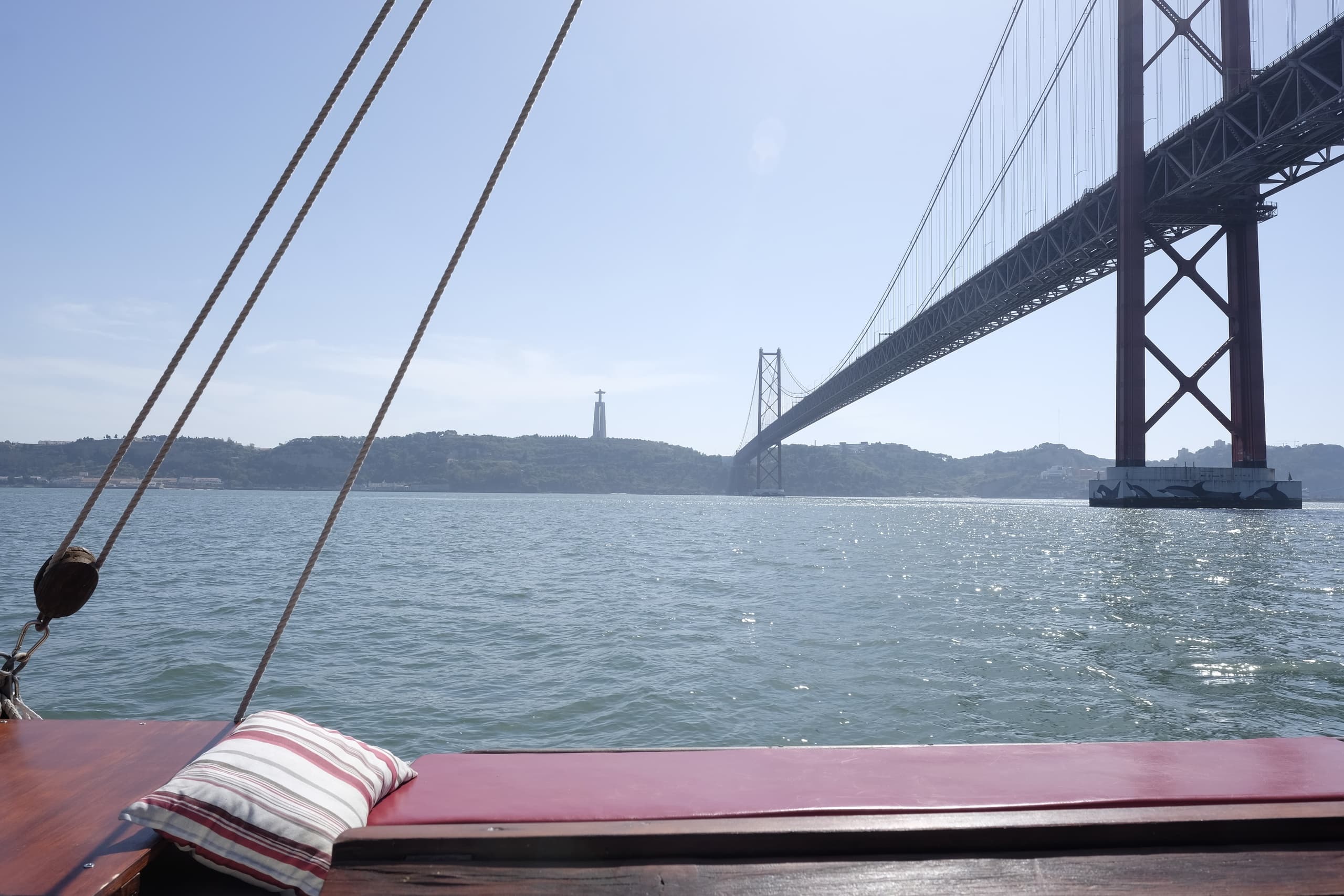 Water Activities: Manhã privada no Tejo from Ahoy Portugal