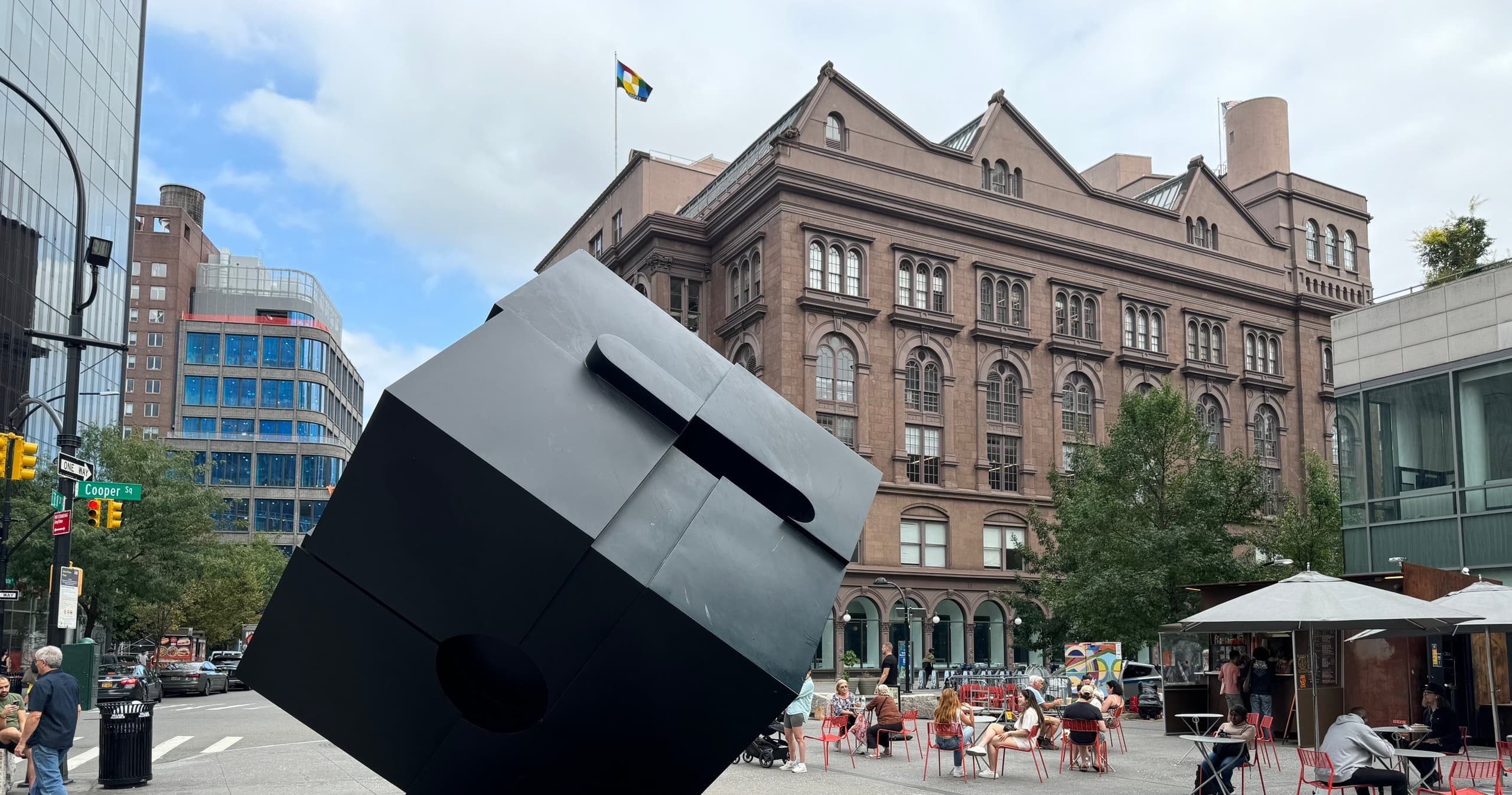 Architectural Walking Tour with Build Tours in New York