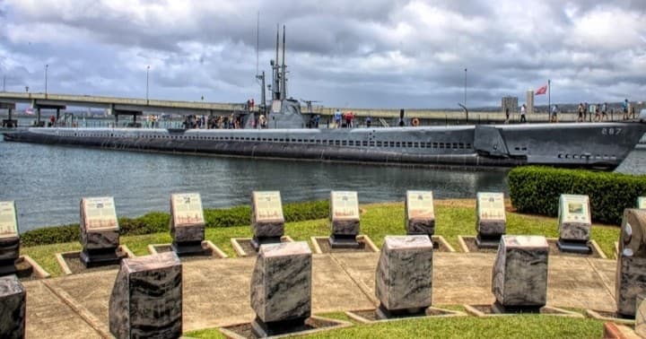 Pearl Harbor -The USS Arizona Memorial & Oahu's Royal Historic Honolulu Private VIP Tour! | Guided Tour in KAPOLEI, Hawaii