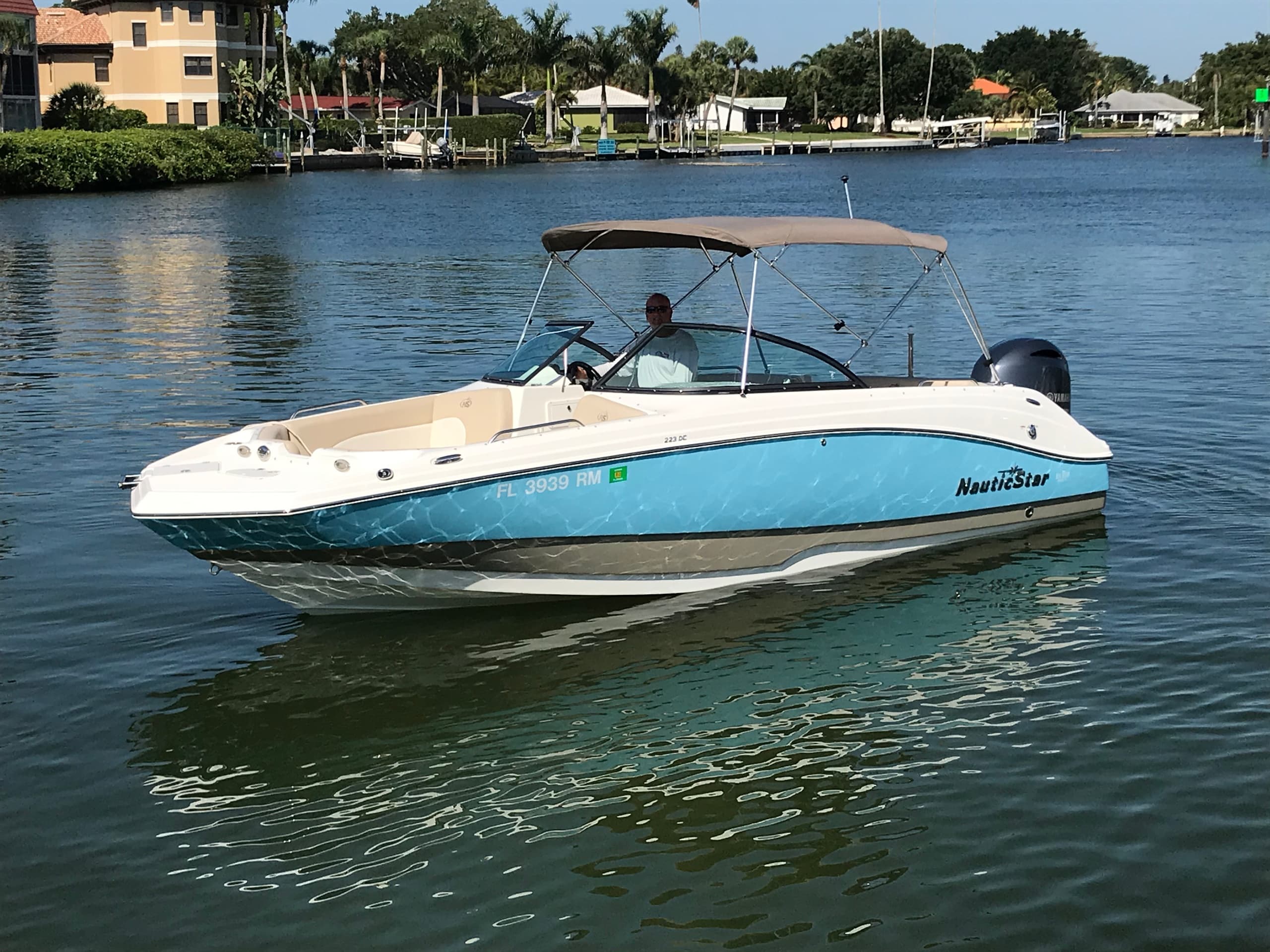 22’ Nauticstar Deckboat Adventure in Venice, Florida