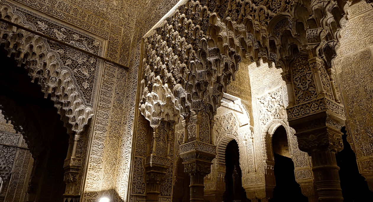 Explore the Alhambra by Night: An Enchanting Guided Tour in Granada