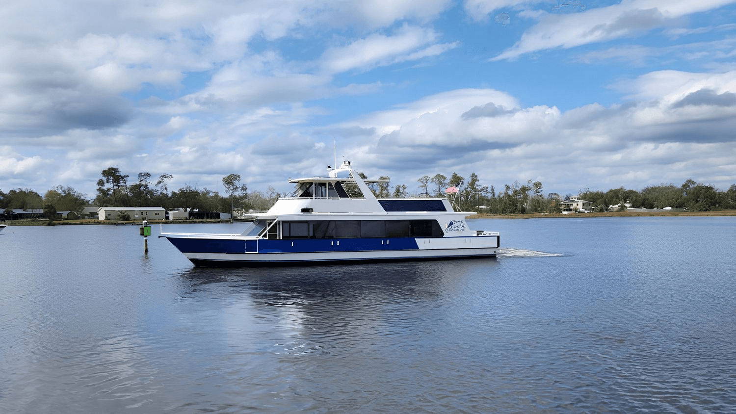 Private Yacht Charters in Quincy with Sunset Yacht Rentals