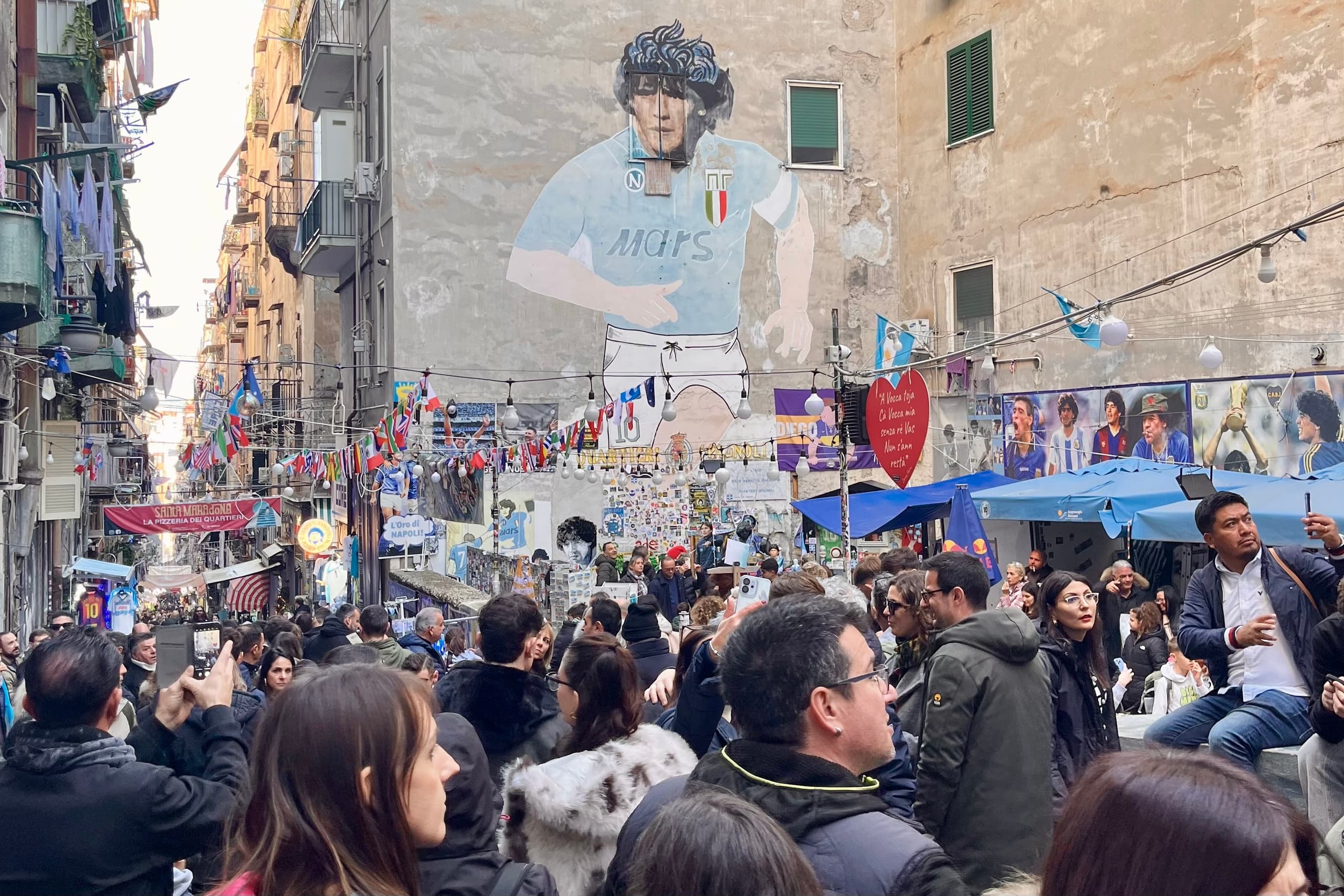 High-Speed Day Trip to Naples from Rome: Pizza, Vesuvius Views & Hidden Alleys photo 4
