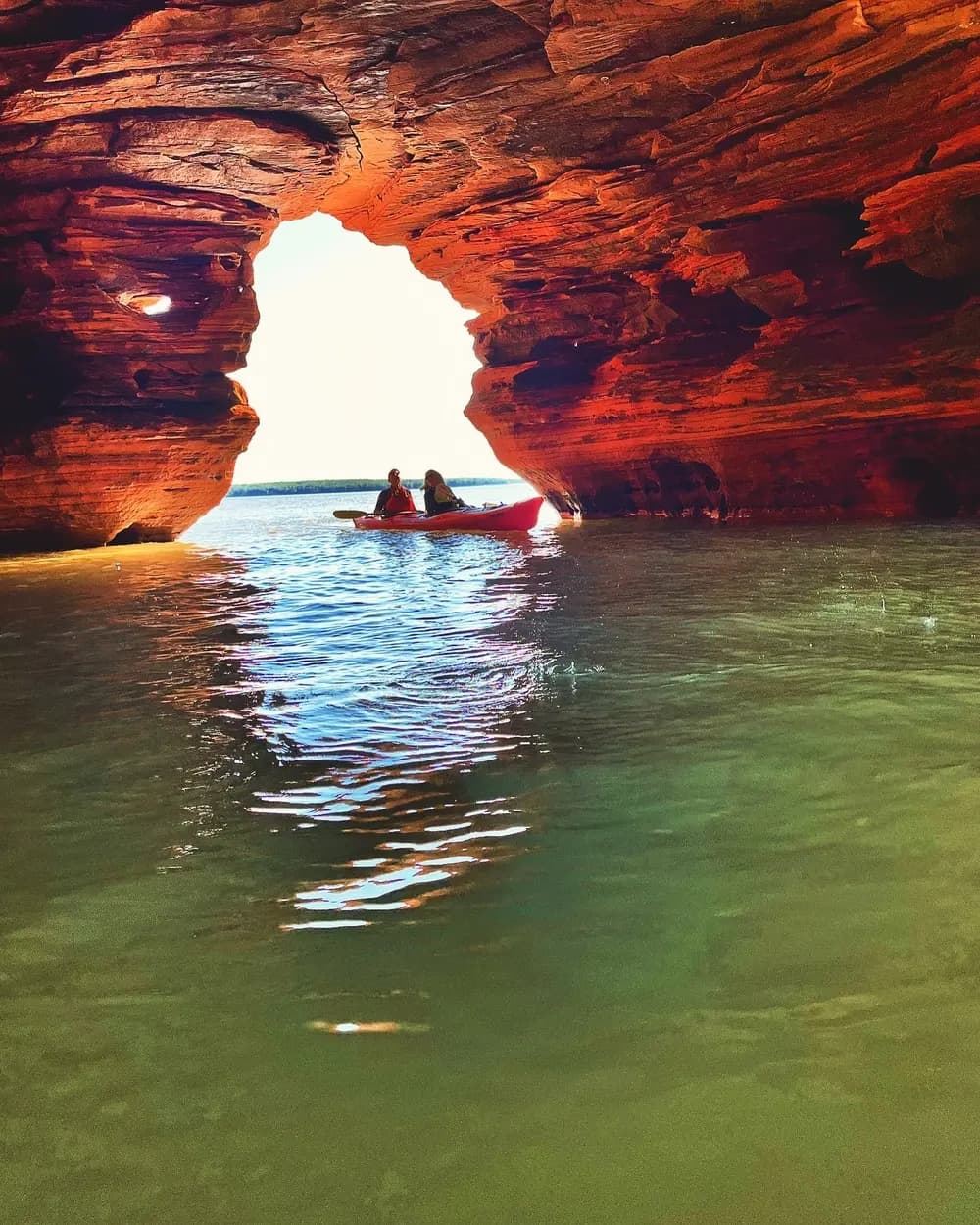 Paddling the Sea Caves: Afternoon Kayak Tour at Meyers Beach, Apostle Islands