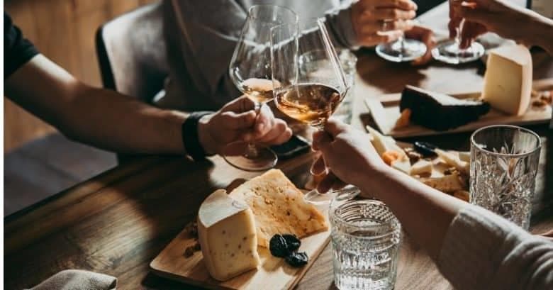 Bucharest City Tour and Wine Tasting with TravelMaker