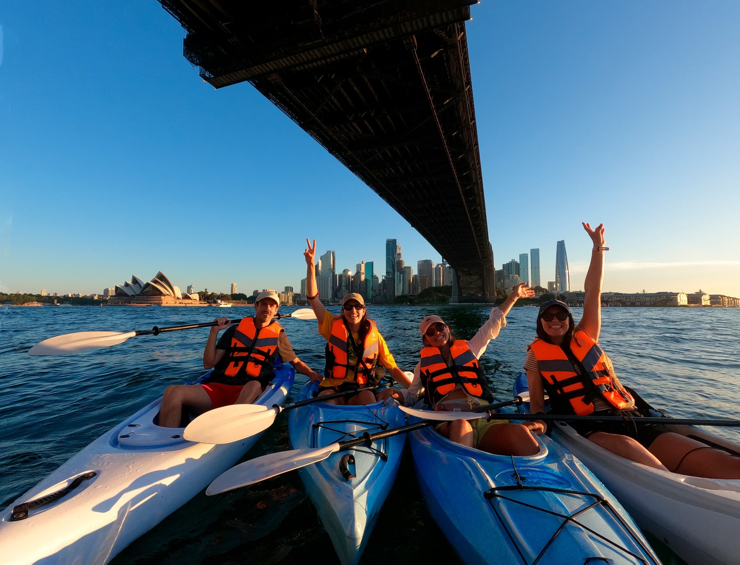 Kayak Sydney’s Iconic Sights with Top Sydney Kayak