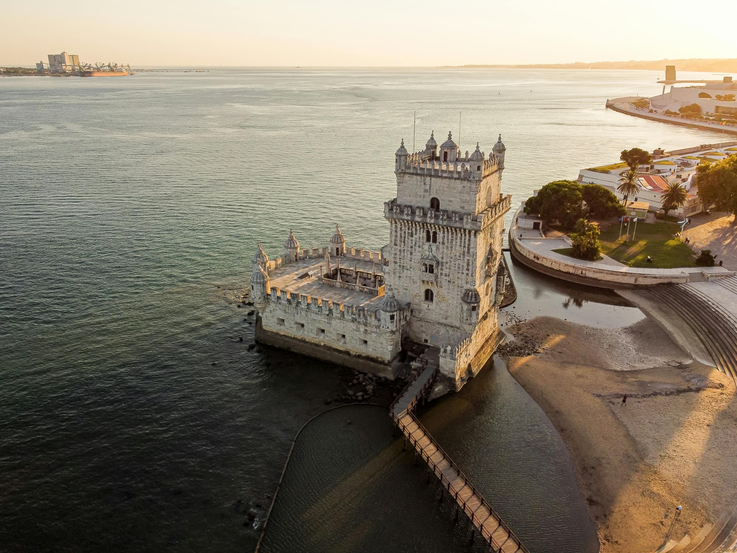 Exploring Belém by Tuk Tuk: A 2-Hour Journey Through Lisbon’s Age of Discoveries