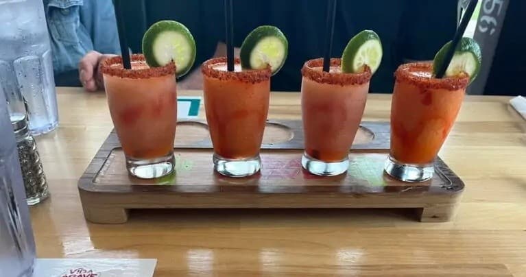 Galveston Food Tour with Pubs N Grubs