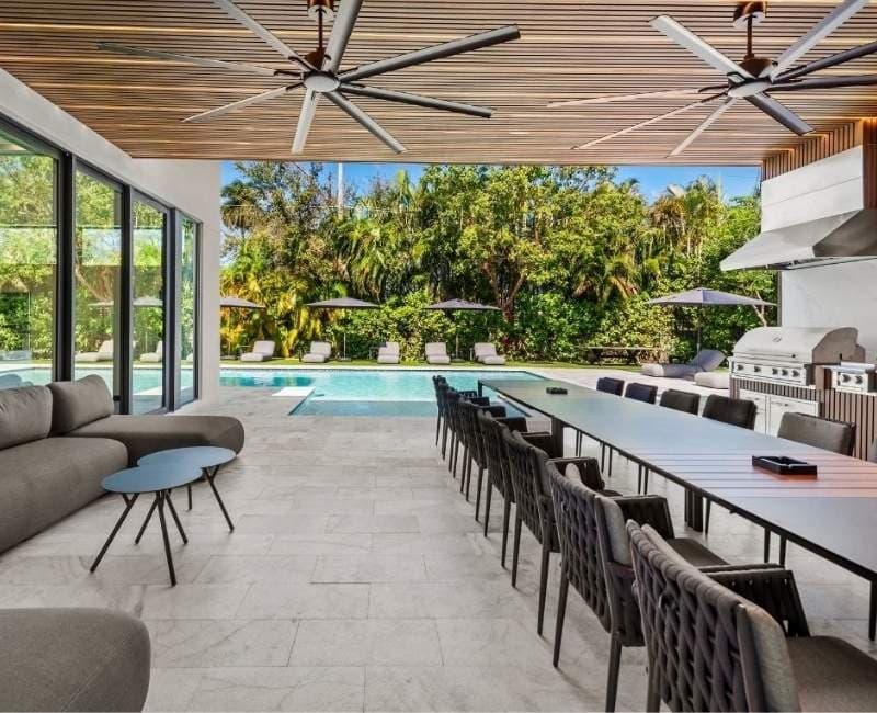 Miami GOLD Experience: Private Villa, Yacht Charter & Chef Brunch