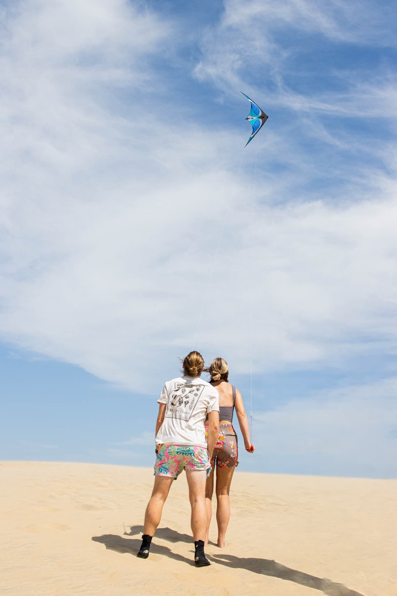 Stunt Kite Lessons at Jockey's Ridge: Master Dual-Line Flying in Nags Head photo 2