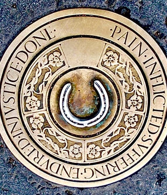 Historical Walking Tour of Paisley by Paisley Tours