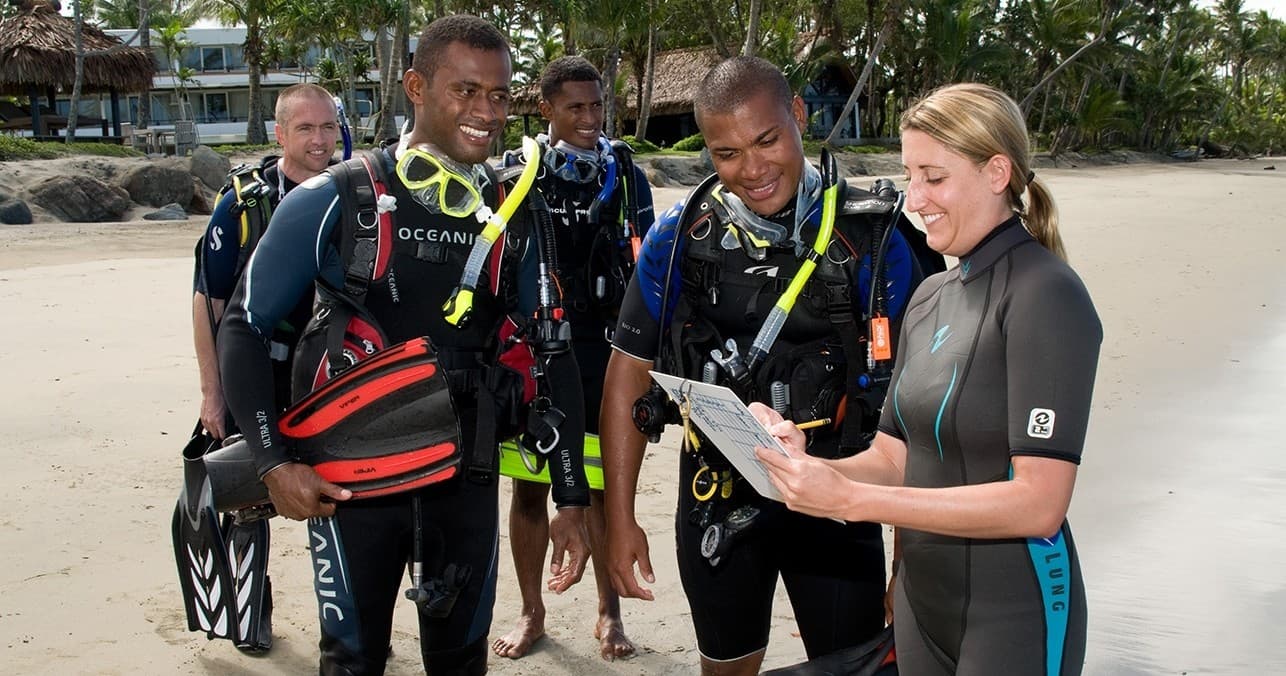 Scuba Training at Ola ParaDive in the Bahamas
