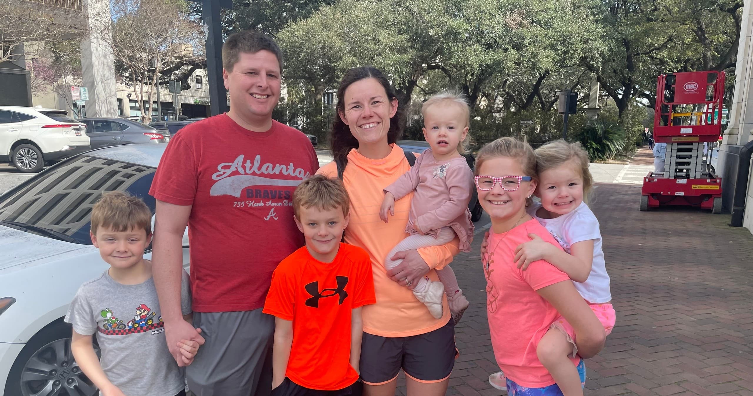 Discover Savannah’s Historic Charms on the Fun Facts & Snack Walking Tour