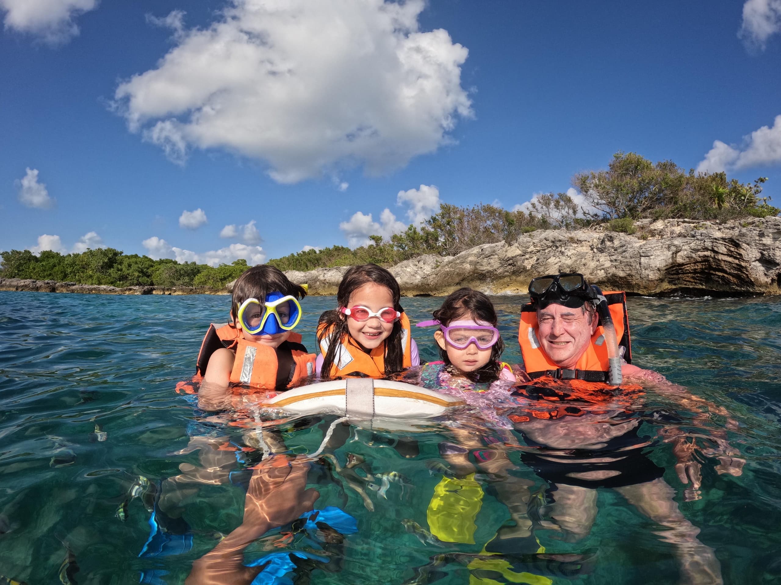 Private 26ft Boat Snorkeling in Isla Mujeres, Mexico
