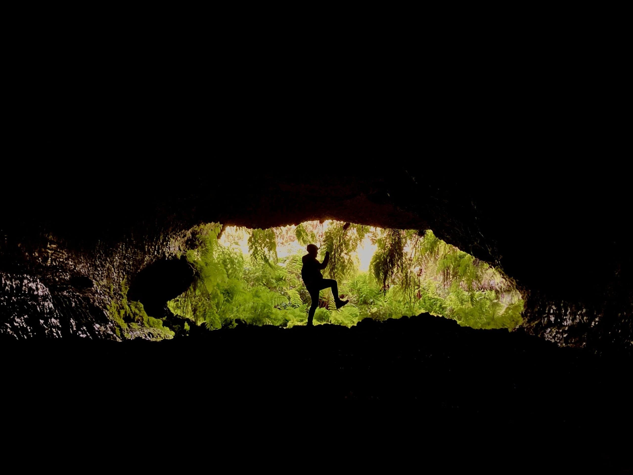 Explore Pico - Volcanic Tour: Lava Tunnels & Blue Lagoons in Lajes do Pico