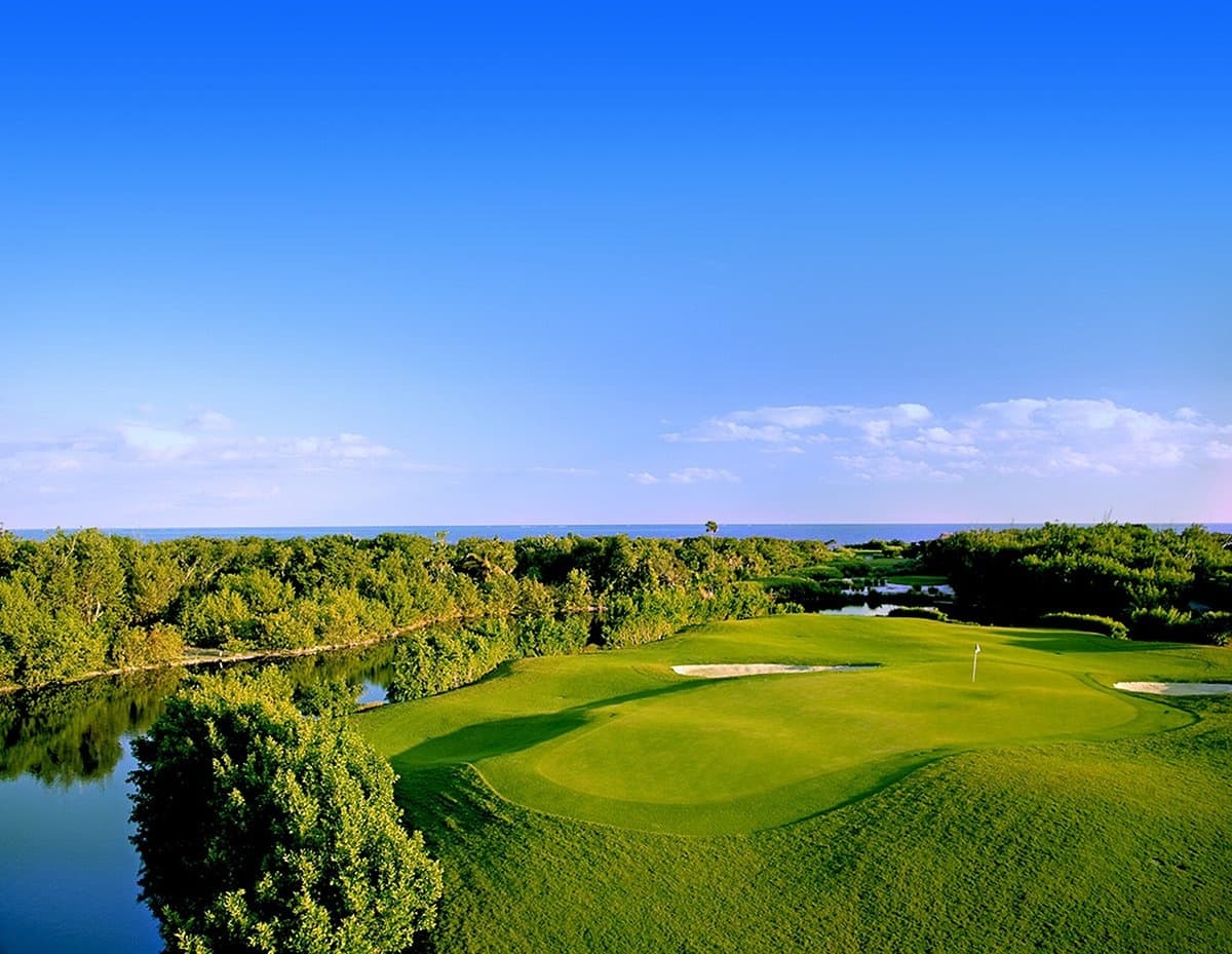 Twilight Golf at El Camaleon: A Unique Playa del Carmen Experience