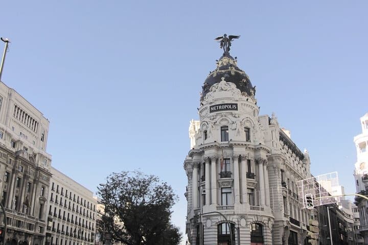 Madrid Walking Tour with De Paseo Experience