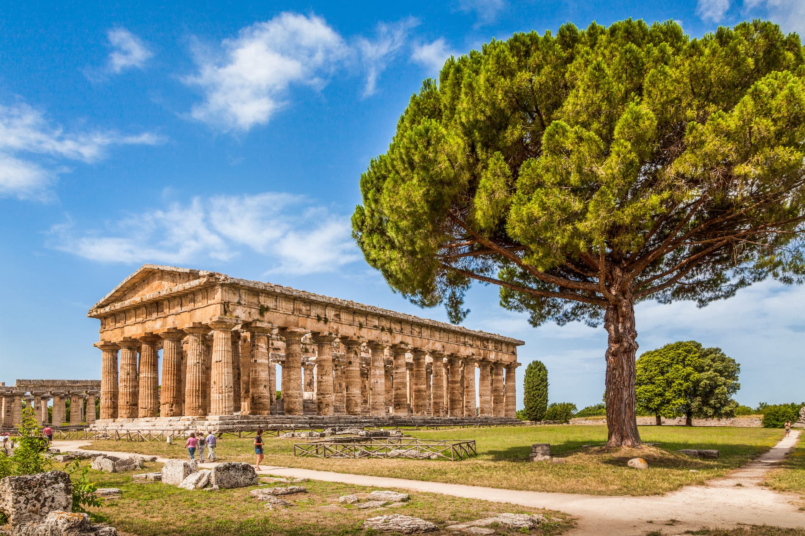 Paestum Archaeological Tour with Askos Tours in Salerno