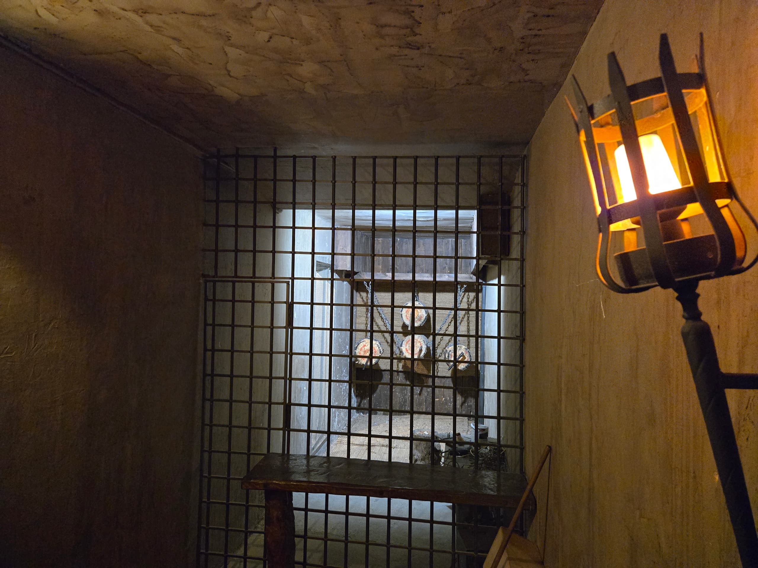Inside the Jaula de Troncos: Private Axe Throwing at Madrid Medieval photo 2