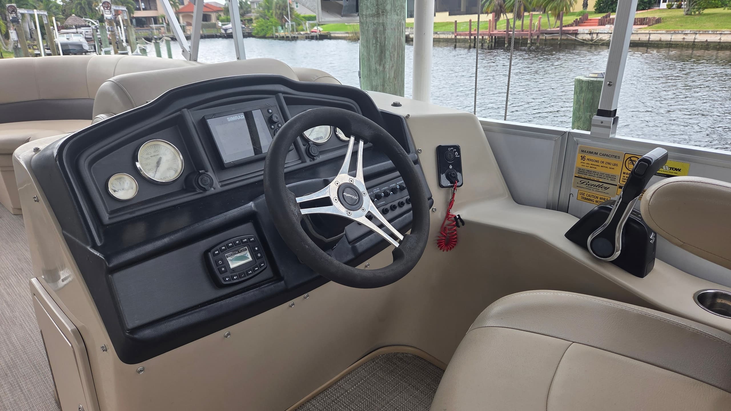 Cruise Cape Coral: Bentley Pontoon 200hp Elite Day Charter photo 2