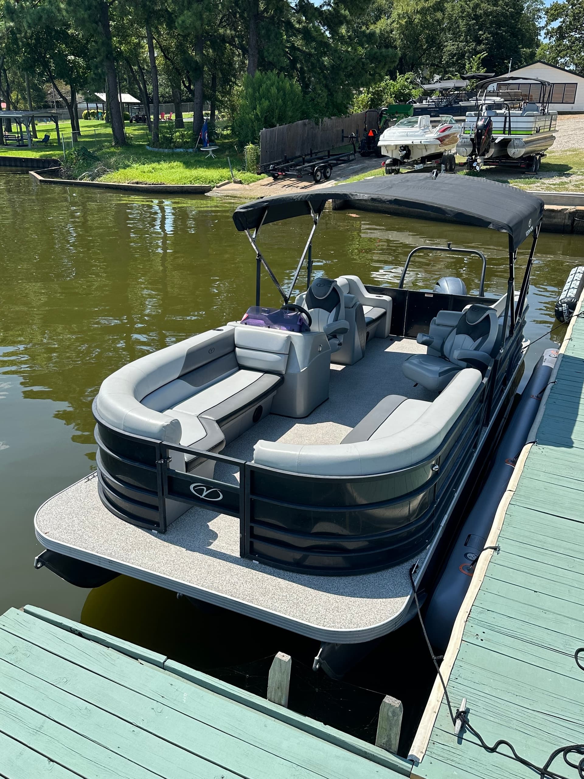 Seas the Day: Private Boat Adventures in Gun Barrel City, TX
