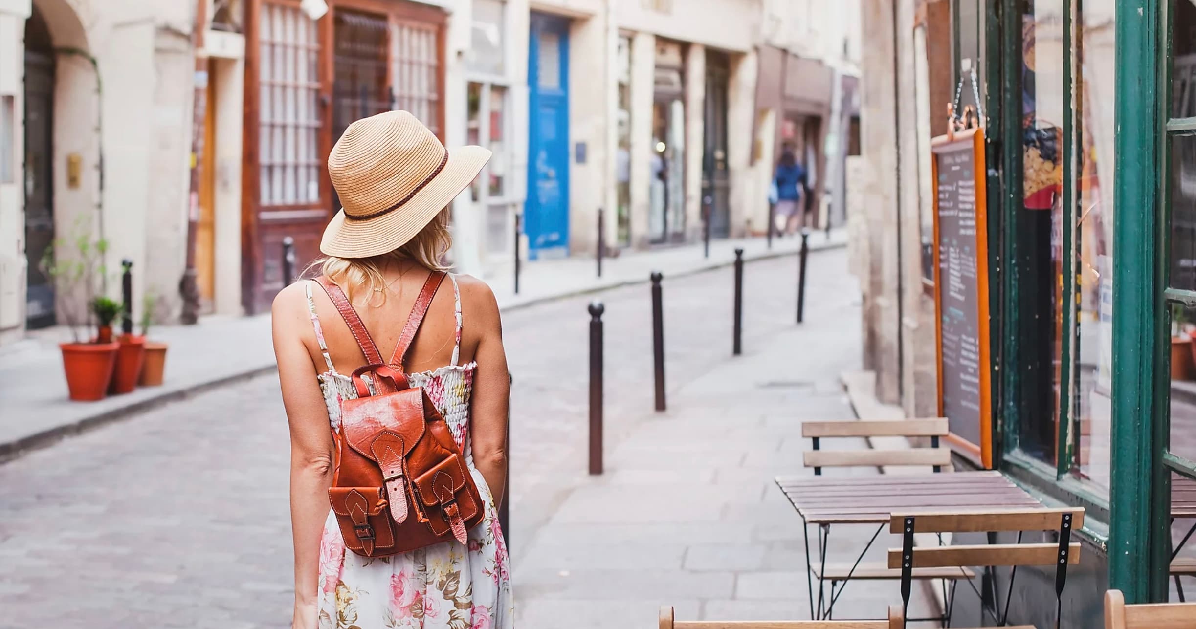 Discover Paris’s Coolest Neighborhoods: The Ménilmontant-Belleville Walking Tour