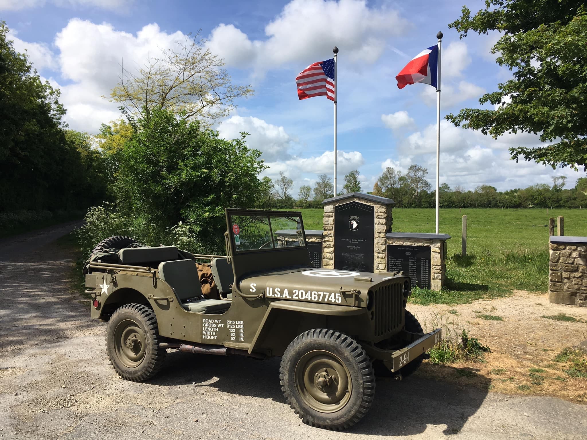 Omaha Beach Jeep Tour: Intimate WWII Drive Through Normandy's D-Day Coastline